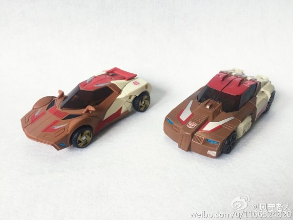 Titans Return Deluxe Wave 2 In Hand Photos Chromedome, Highbrow, Mindwipe, Wolfwire 14 (14 of 32)